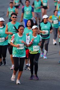 BIB: 1260, 1041, 50524
                            <button type="button" onclick="openModal(10520015)" class="btn btn-primary btn-sm float-right btn-popup" data-toggle="modal" data-target=".modal-high-quality">
                        <i class="fas fa-shopping-cart"></i> Add to Cart
                    </button>
                                            <button type="button" onclick="isThisMe(10520015, true)" class="btn btn-success btn-sm float-right btn-popup btn-isme hidden" data-toggle="tooltip" data-placement="bottom" title="นี่คือรูปของคุณใช่ไหม คลิกที่นี่เพื่อเอาเข้าอัลบั้ม">
                        <i class="fas fa-plus"></i> Add to album
                    </button>
                    <button type="button" onclick="isThisMe(10520015, false)" class="btn btn-warning btn-sm float-right btn-popup btn-isnotme hidden">
                        <i class="fas fa-ban"></i> Remove from album
                    </button>